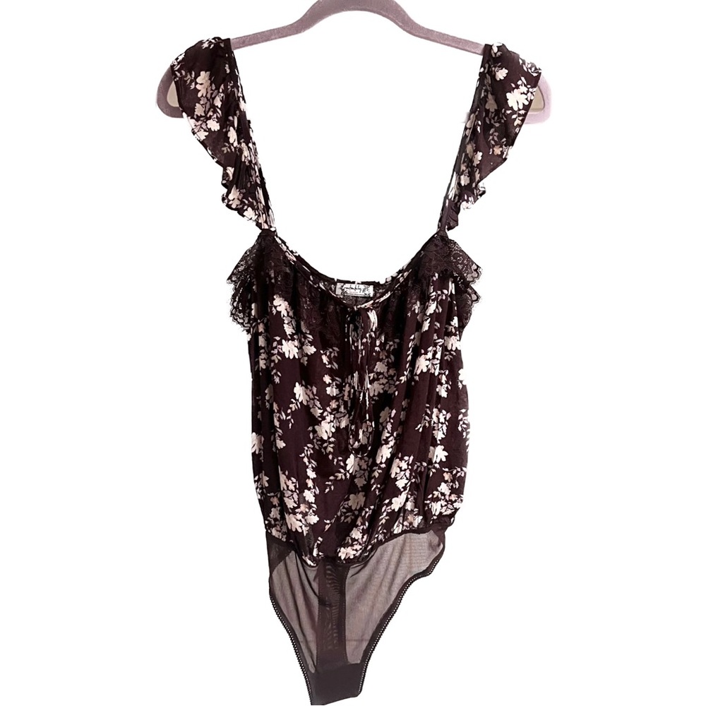 NEW FREE PEOPLE FLORAL PRINT BODYSUIT - Picture 2 of 3